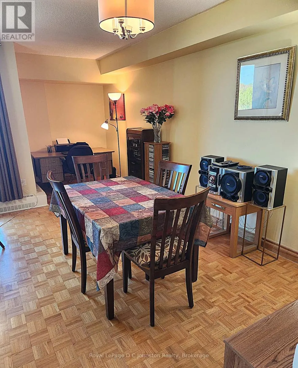 806 - 225 HARVARD PLACE, #806