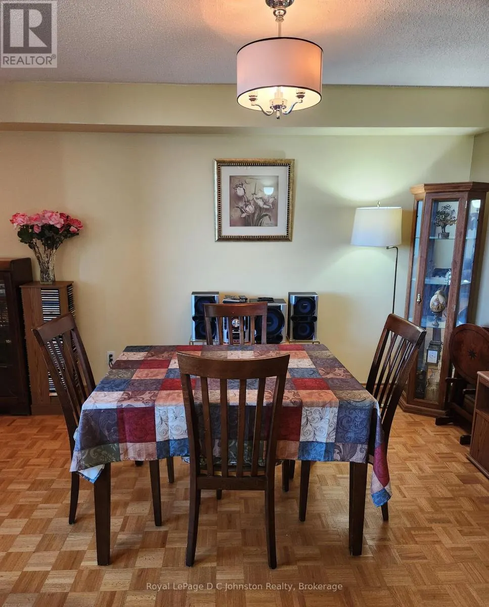 806 - 225 HARVARD PLACE, #806