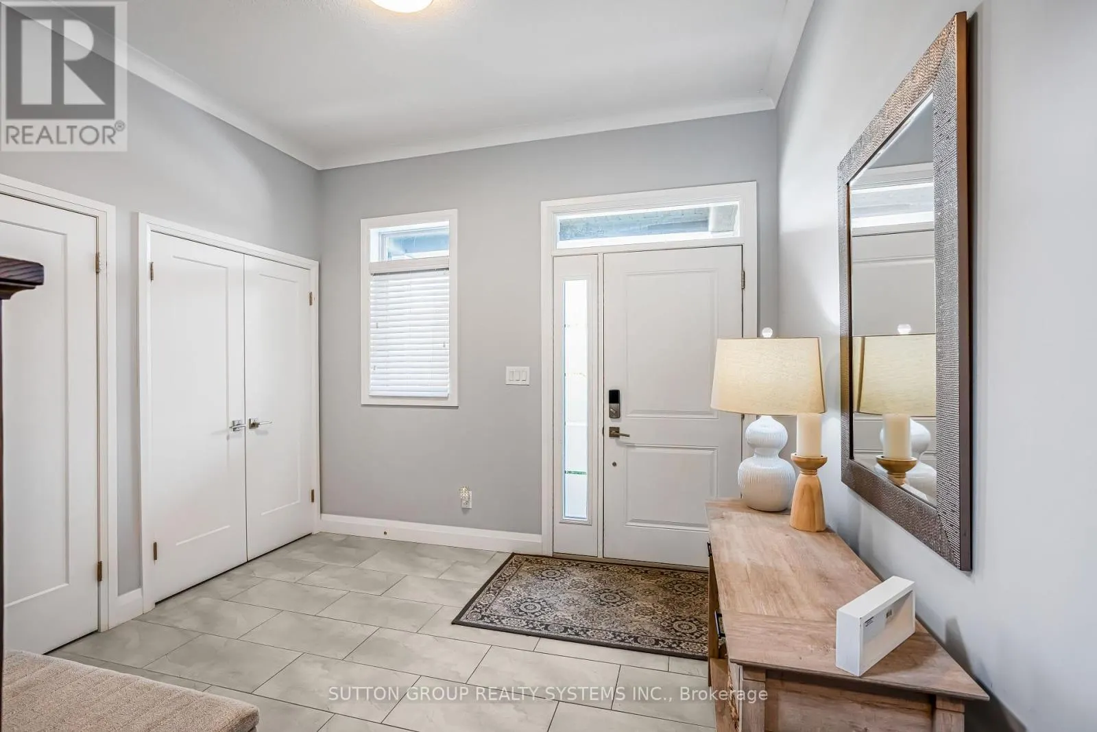 15 WOODBERRY CRESCENT