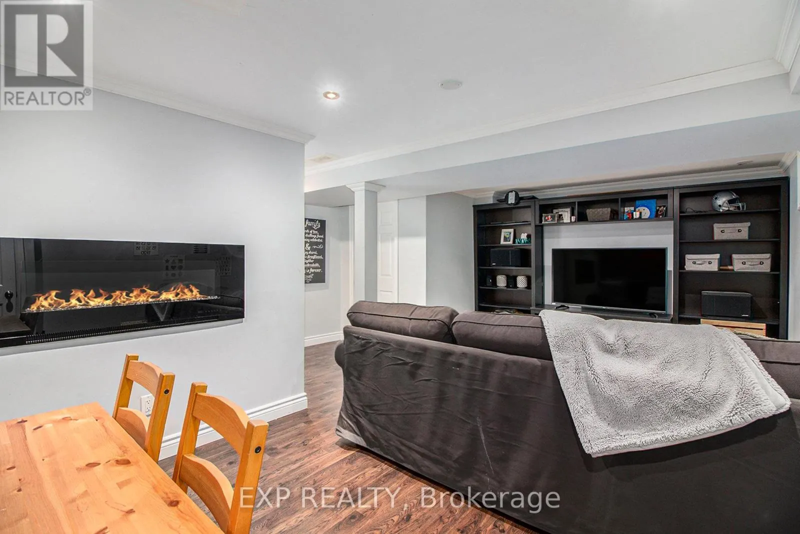 1105 TAFFY LANE