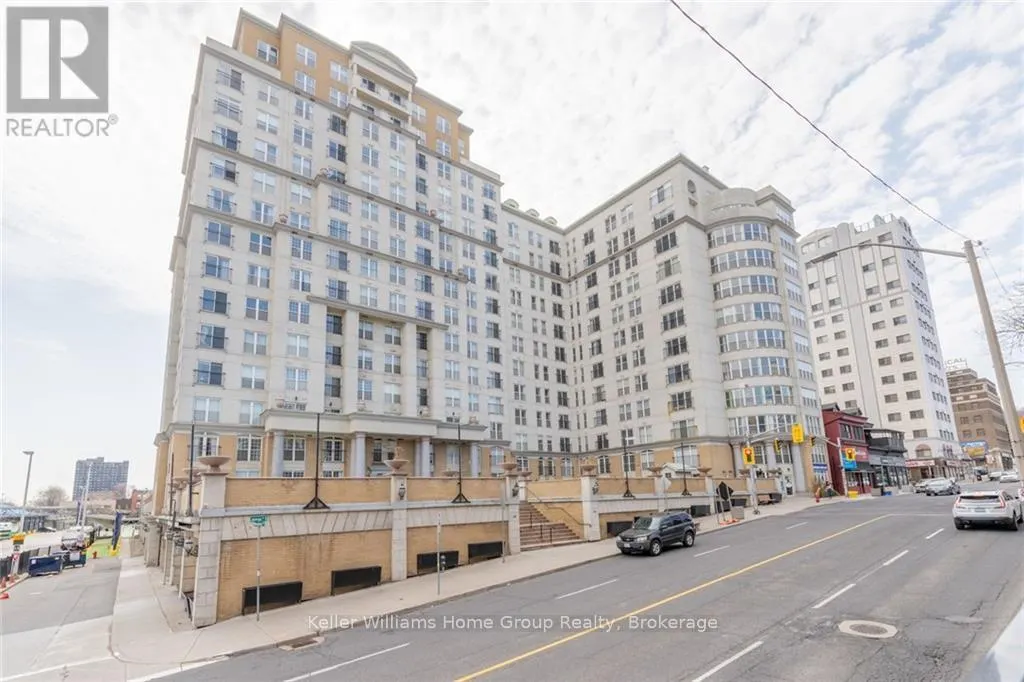 209 - 135 JAMES STREET S, #209