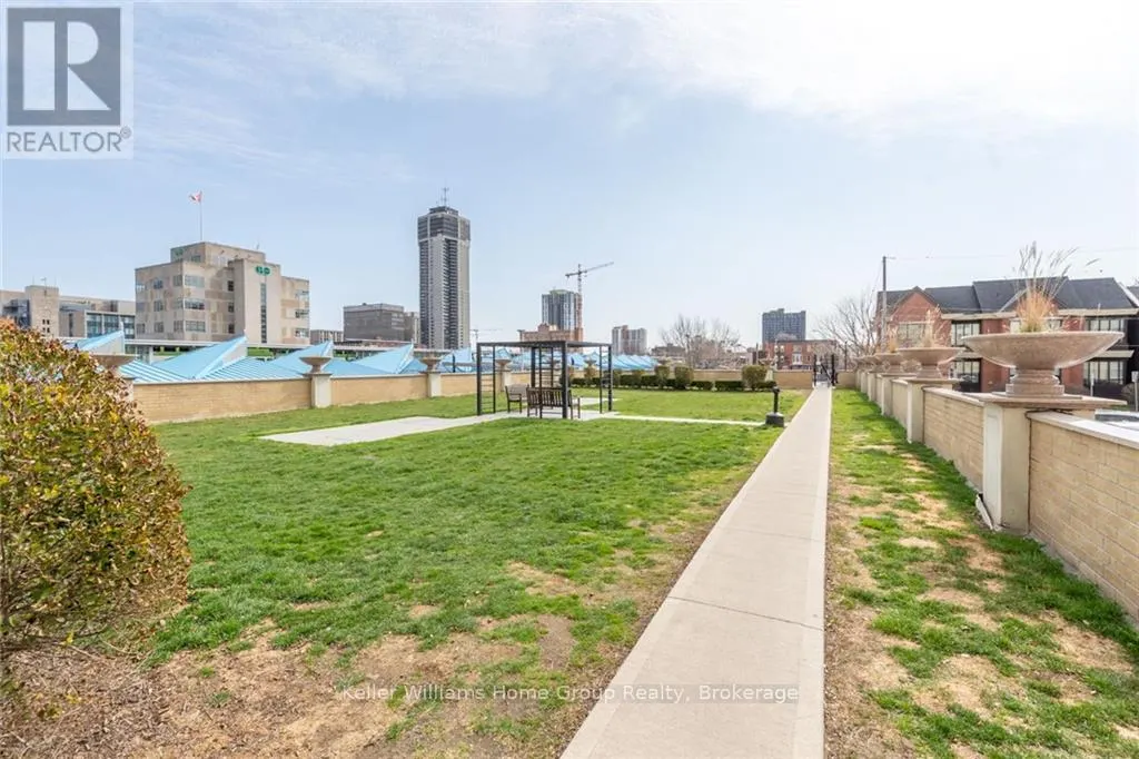 209 - 135 JAMES STREET S, #209