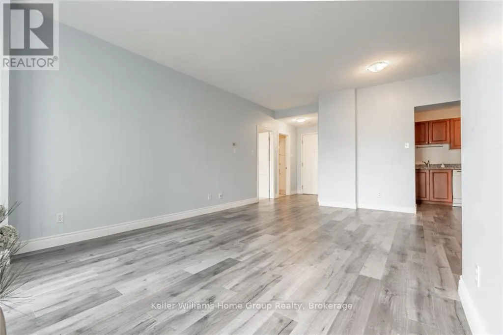 209 - 135 JAMES STREET S, #209
