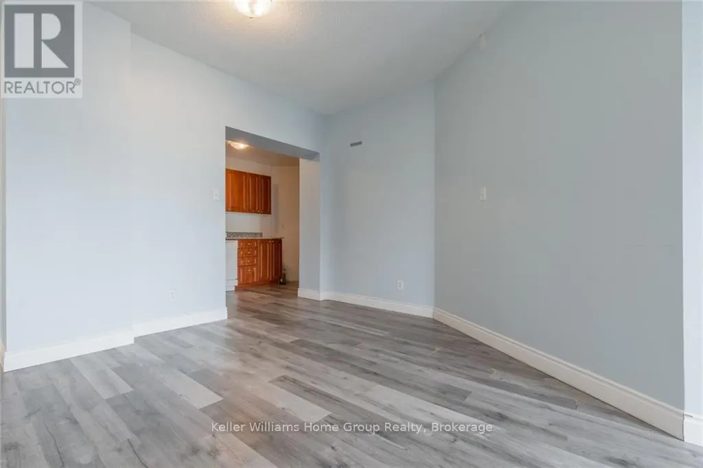 209 - 135 JAMES STREET S, #209