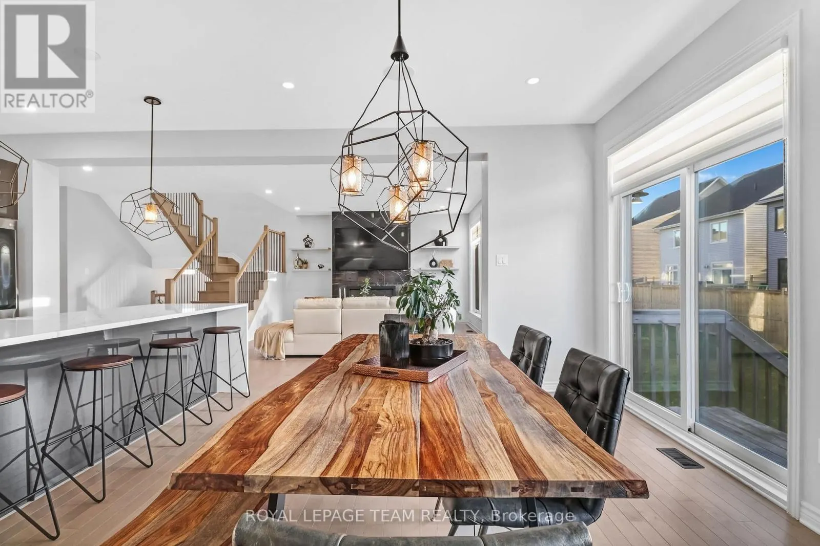 711 MOONFLOWER CRESCENT