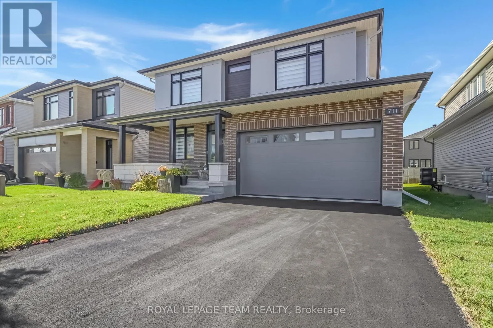 711 MOONFLOWER CRESCENT