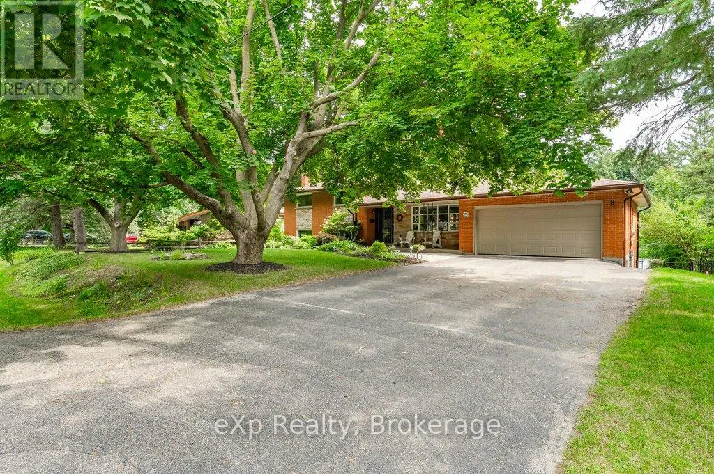 8 MALVERN CRESCENT