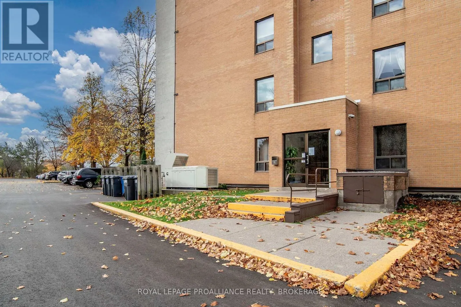 510 - 66 GREENVIEW DRIVE, #510