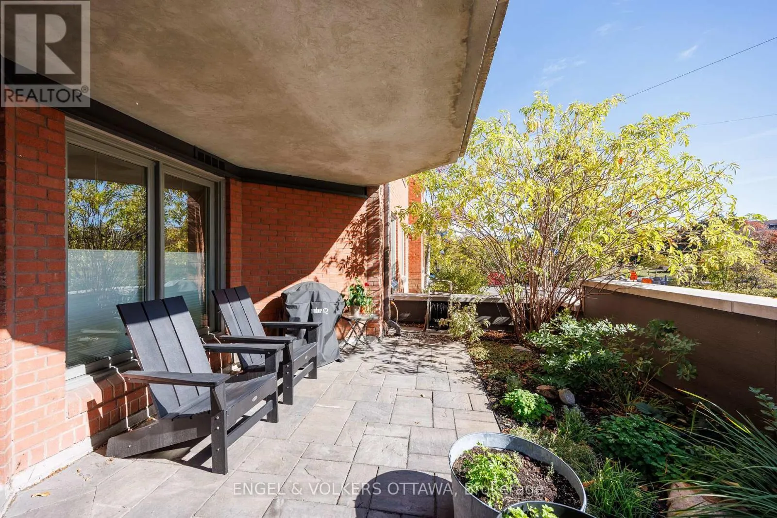 102 - 130 QUEEN ELIZABETH DRIVE