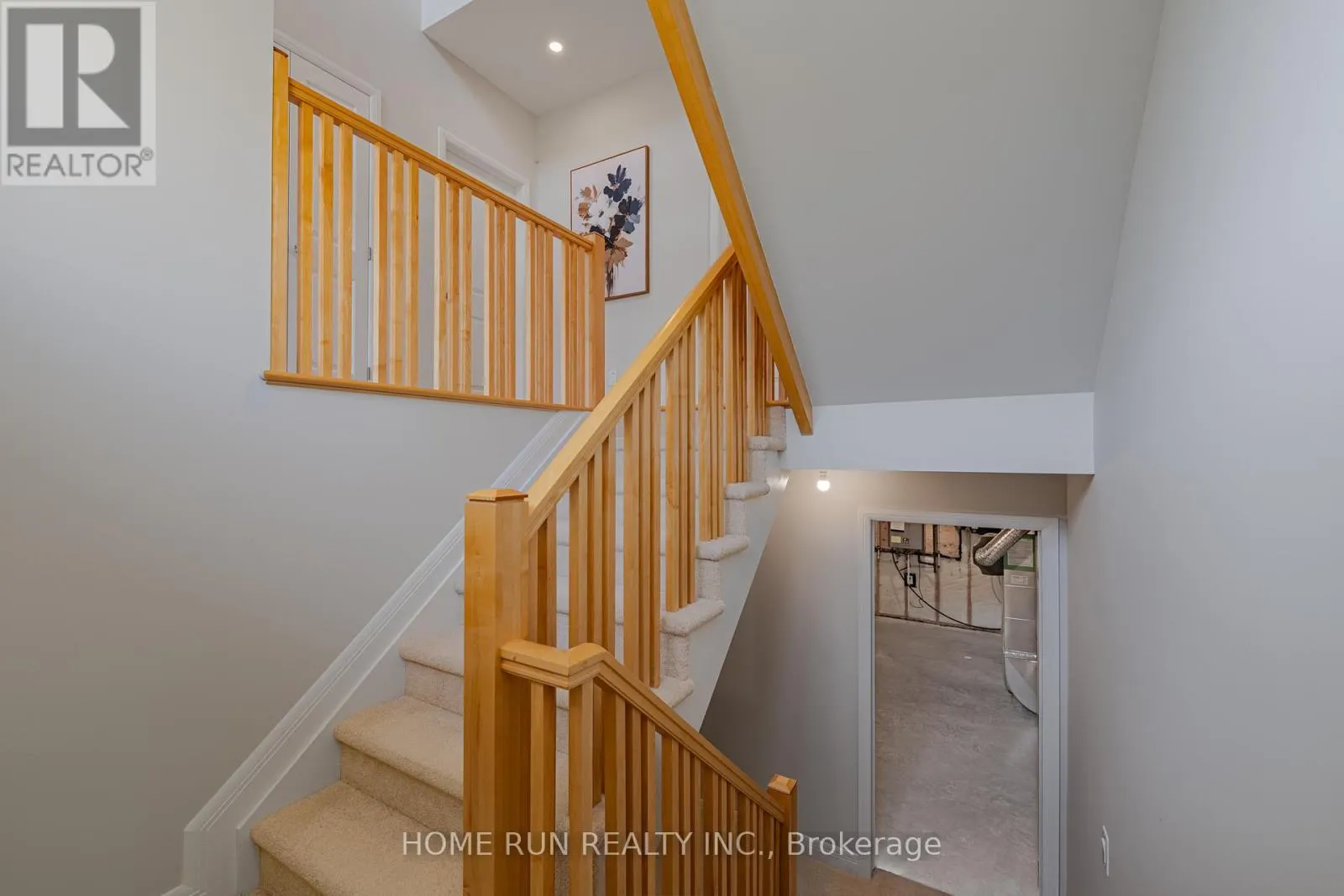 100 LOCHHOUSE WALK