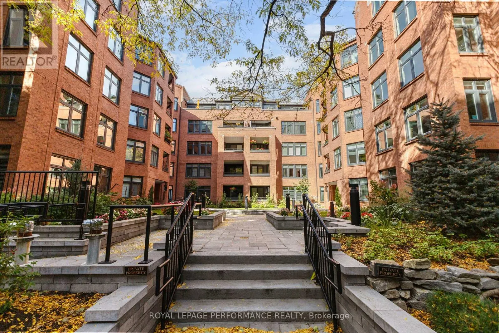 206 - 205 SOMERSET STREET W