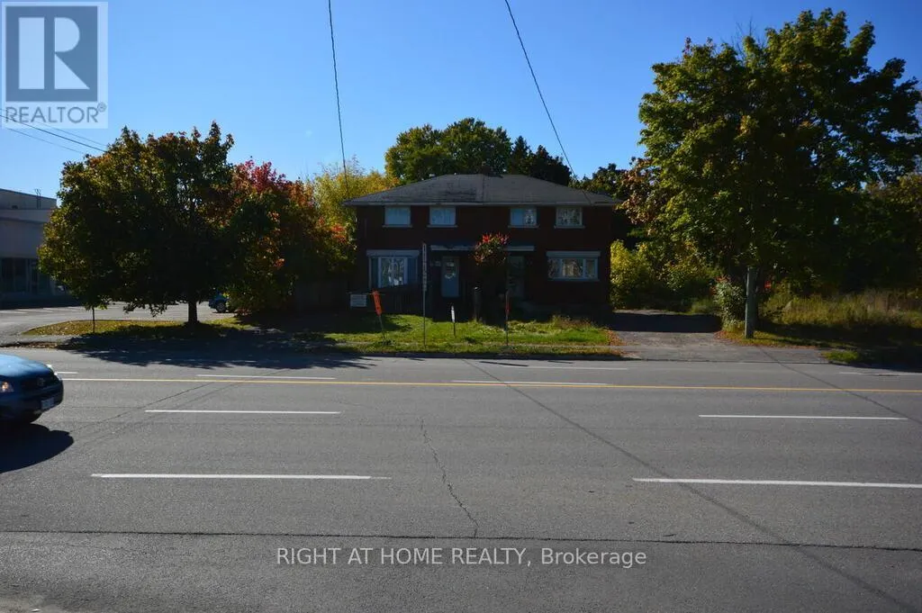 348 WOODROFFE AVENUE