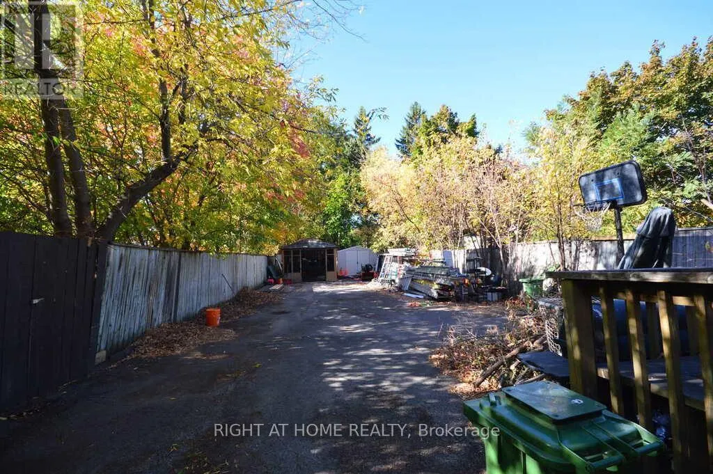 348 WOODROFFE AVENUE