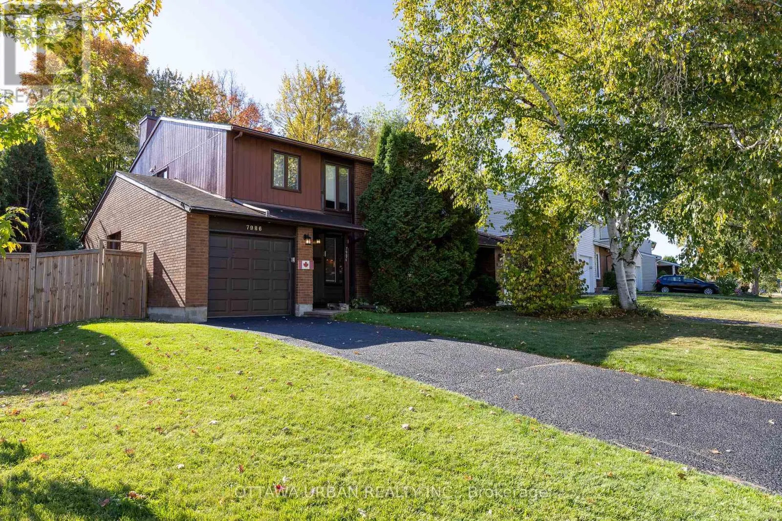 7986 DECARIE DRIVE