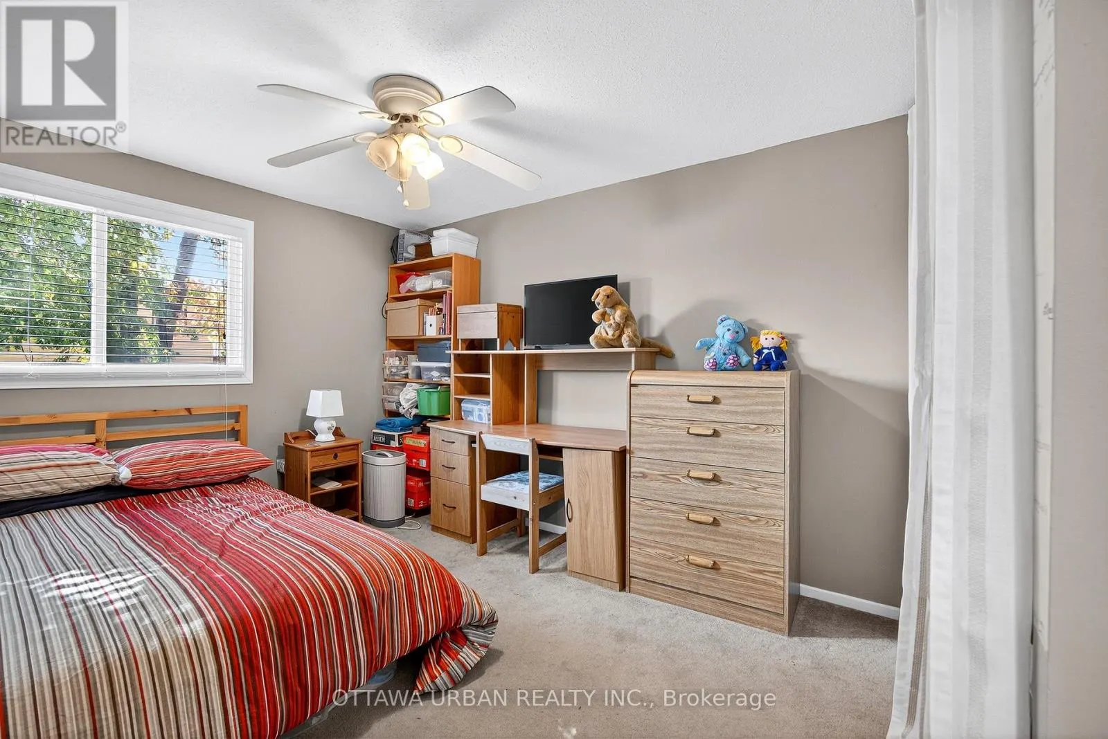 7986 DECARIE DRIVE