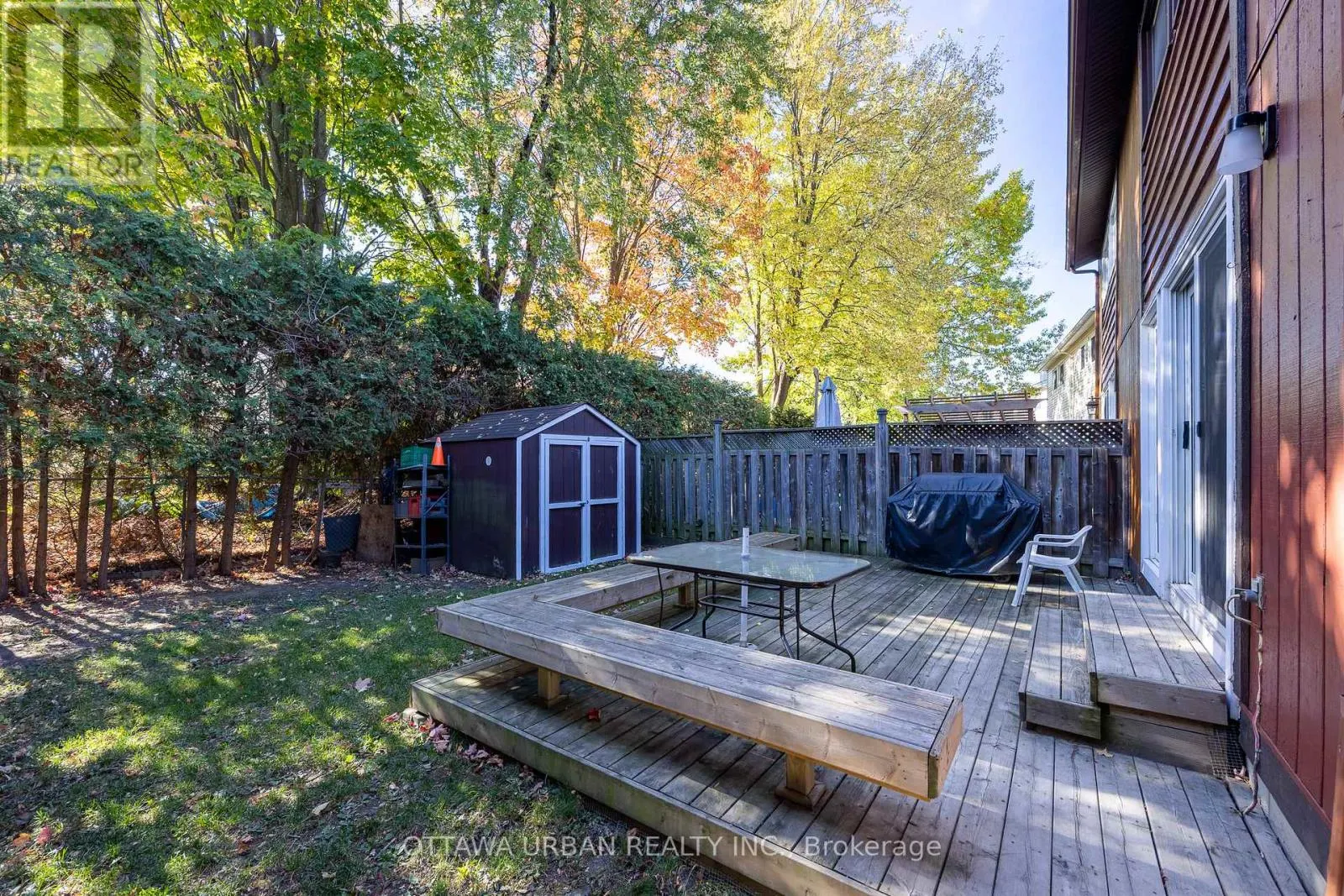 7986 DECARIE DRIVE