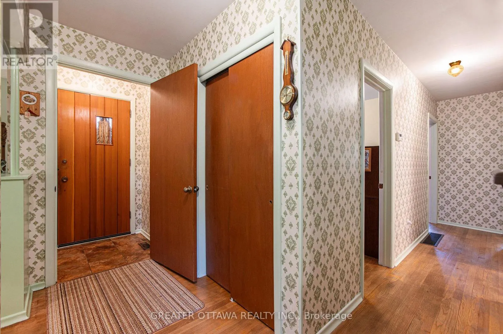 2200 FLOWER AVENUE