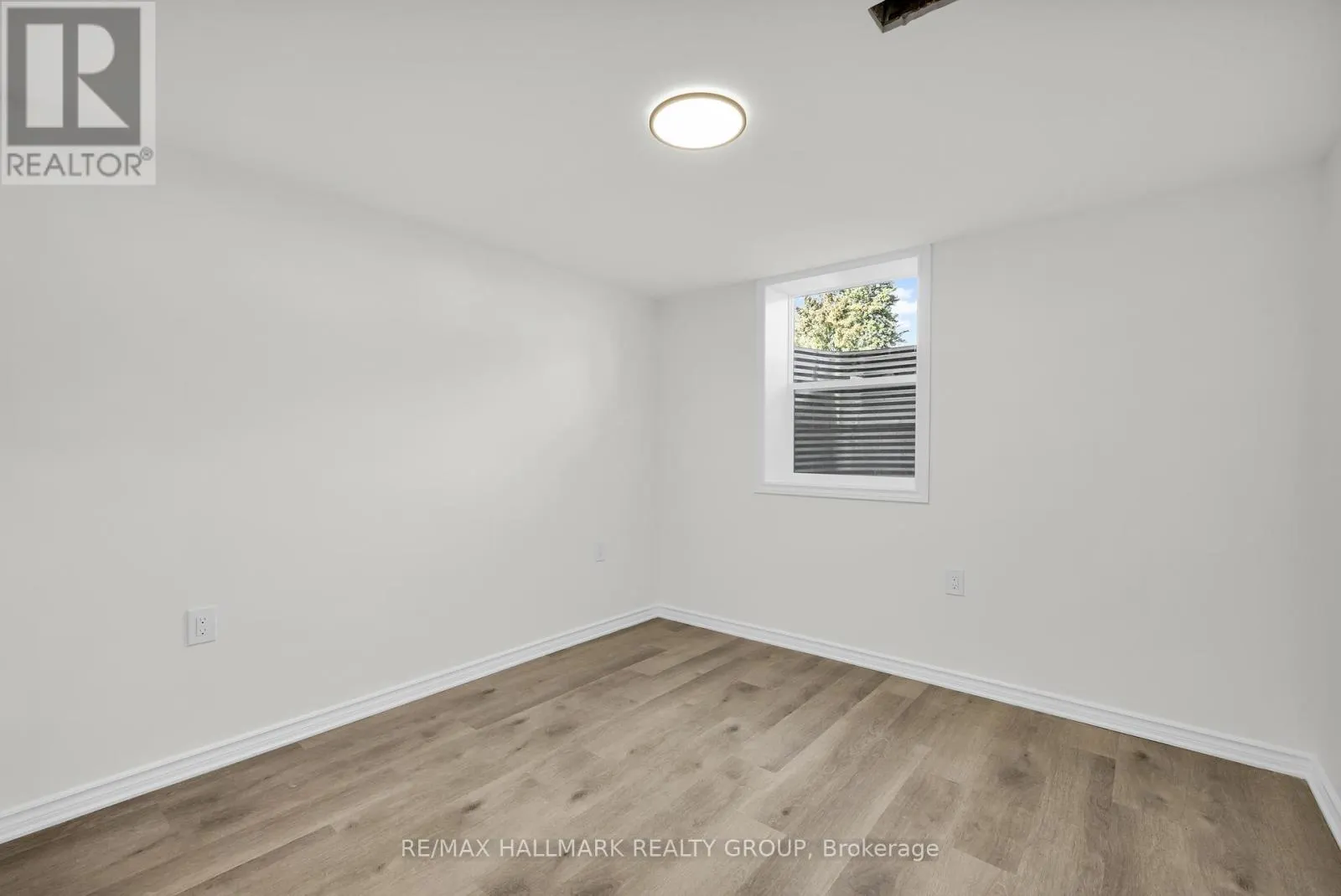 26 SPRING GARDEN AVENUE