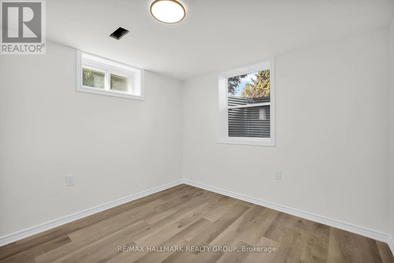 26 SPRING GARDEN AVENUE