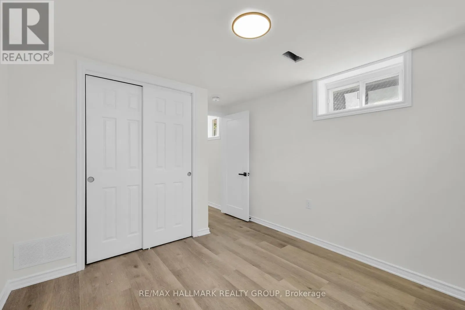 26 SPRING GARDEN AVENUE