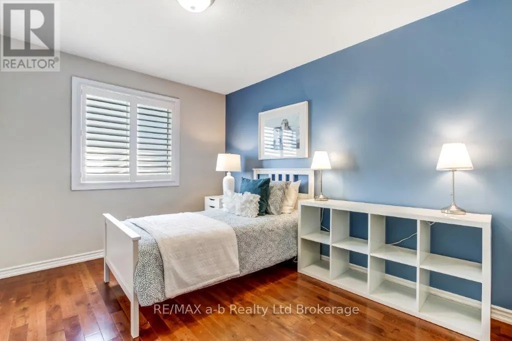 1035 DEVONSHIRE AVENUE