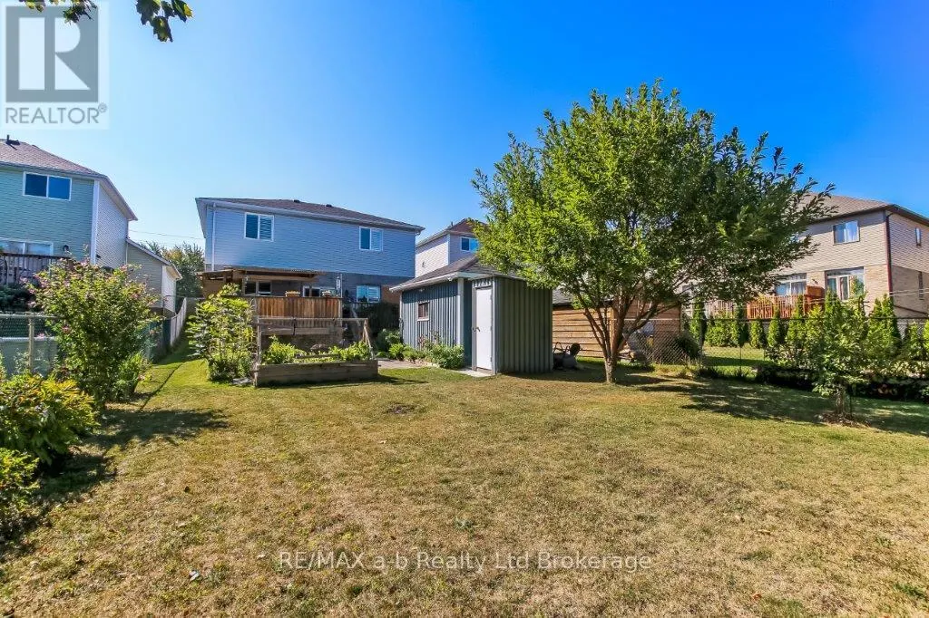 1035 DEVONSHIRE AVENUE