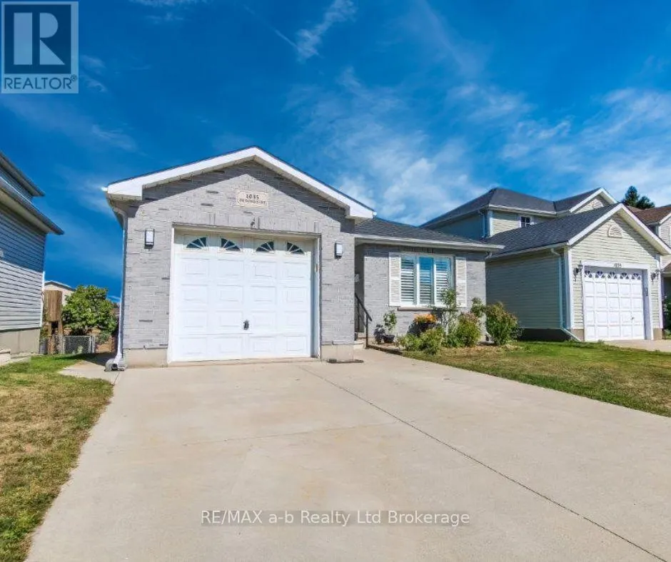 1035 DEVONSHIRE AVENUE