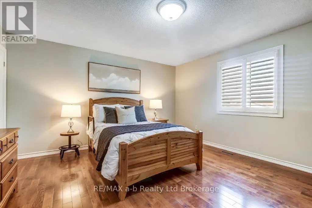 1035 DEVONSHIRE AVENUE