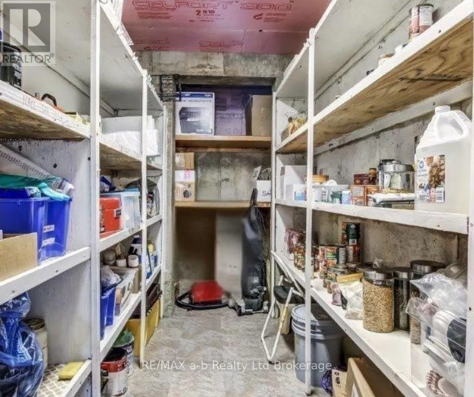 1035 DEVONSHIRE AVENUE