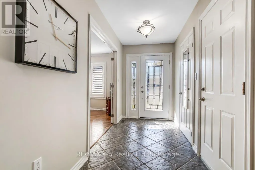 1035 DEVONSHIRE AVENUE