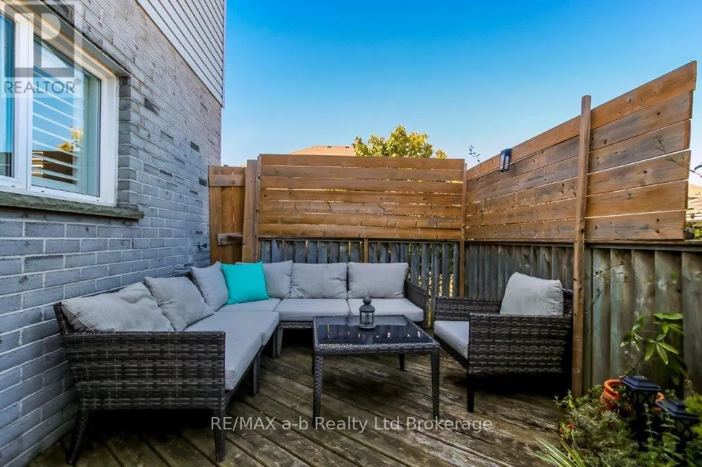 1035 DEVONSHIRE AVENUE