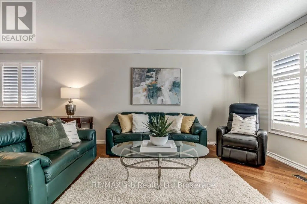 1035 DEVONSHIRE AVENUE