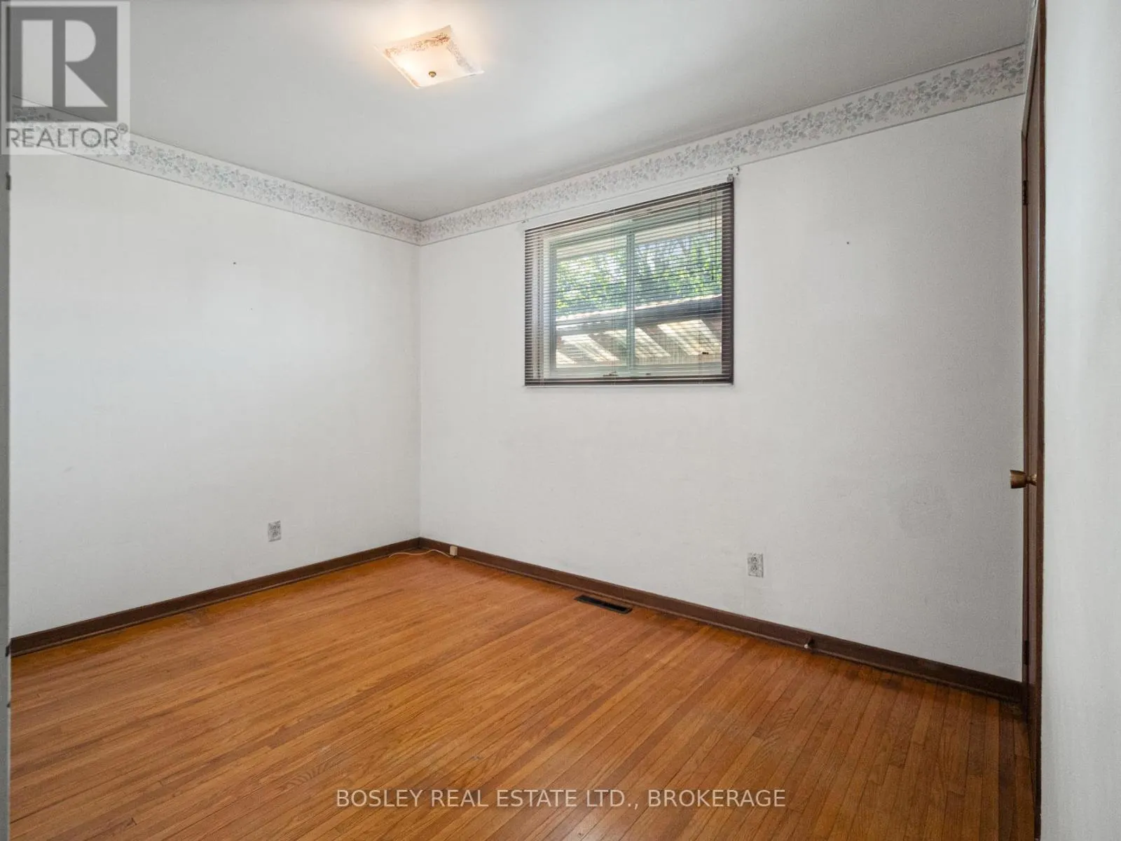 276 GROSS AVENUE