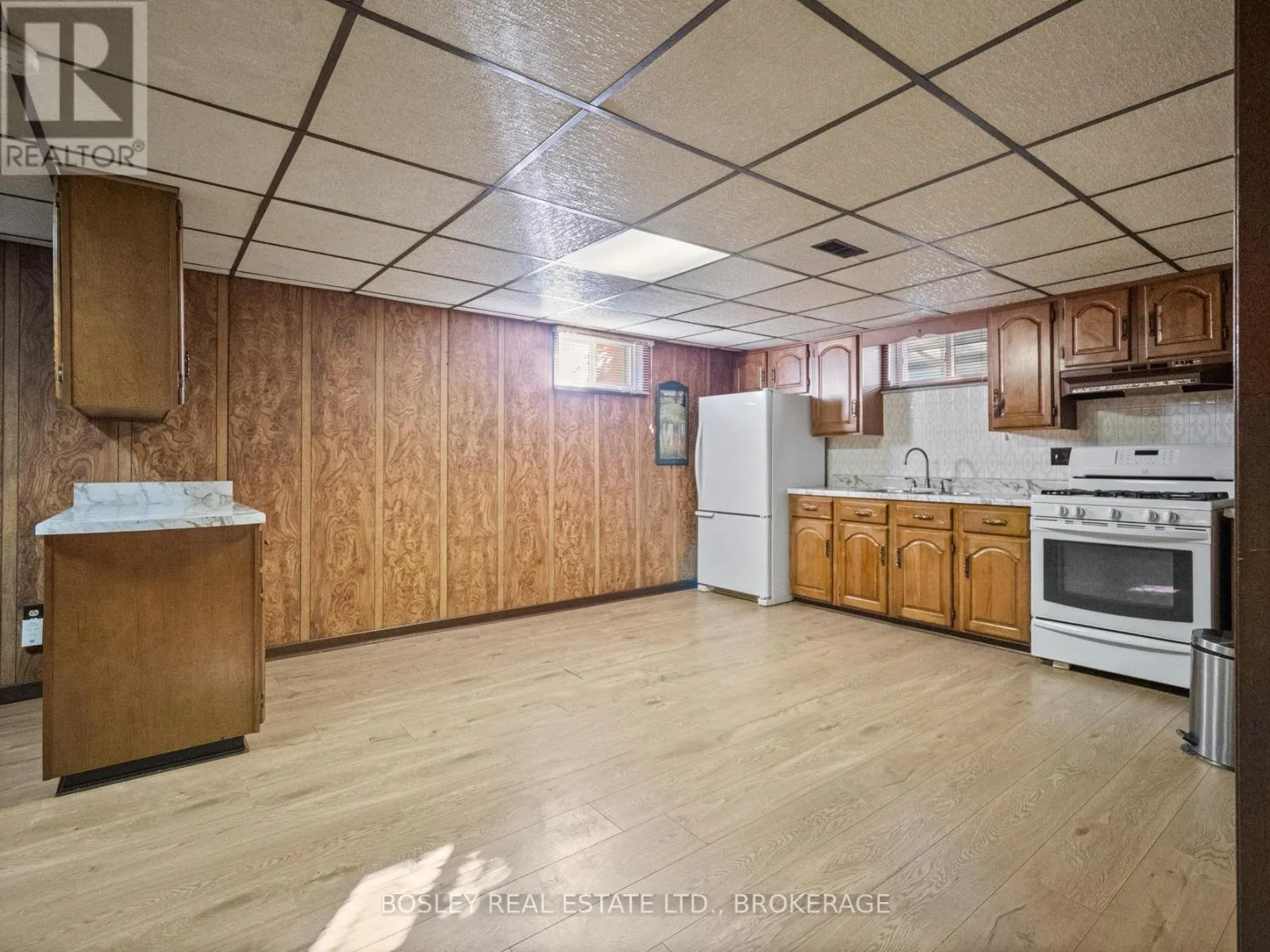 276 GROSS AVENUE