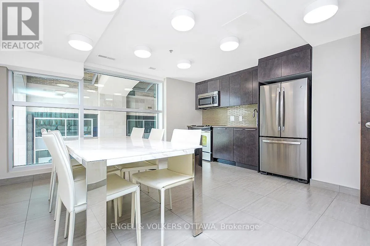 707 - 88 RICHMOND ROAD