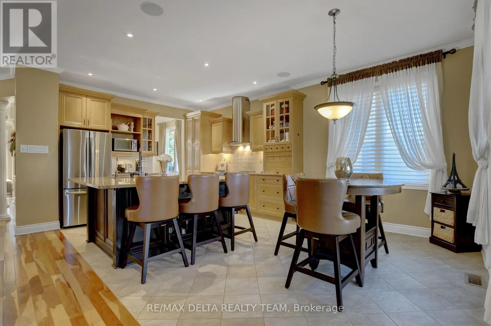 6948 MARY ANNE DRIVE