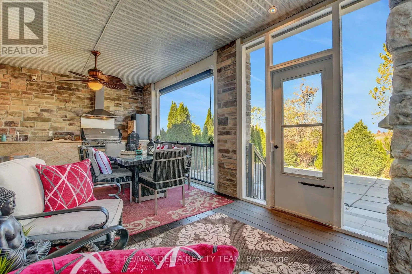 6948 MARY ANNE DRIVE