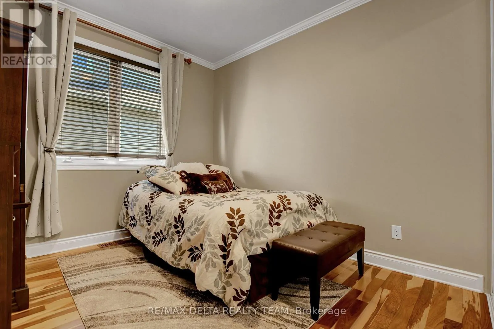 6948 MARY ANNE DRIVE