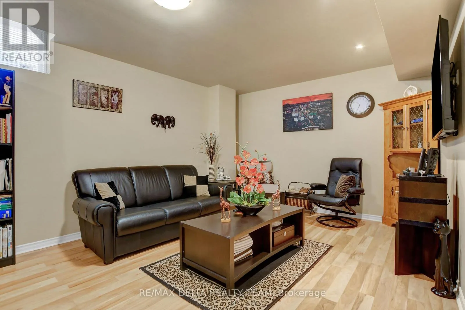 6948 MARY ANNE DRIVE
