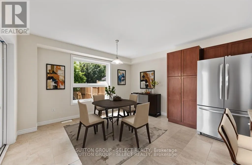 953 SILVERFOX CRESCENT