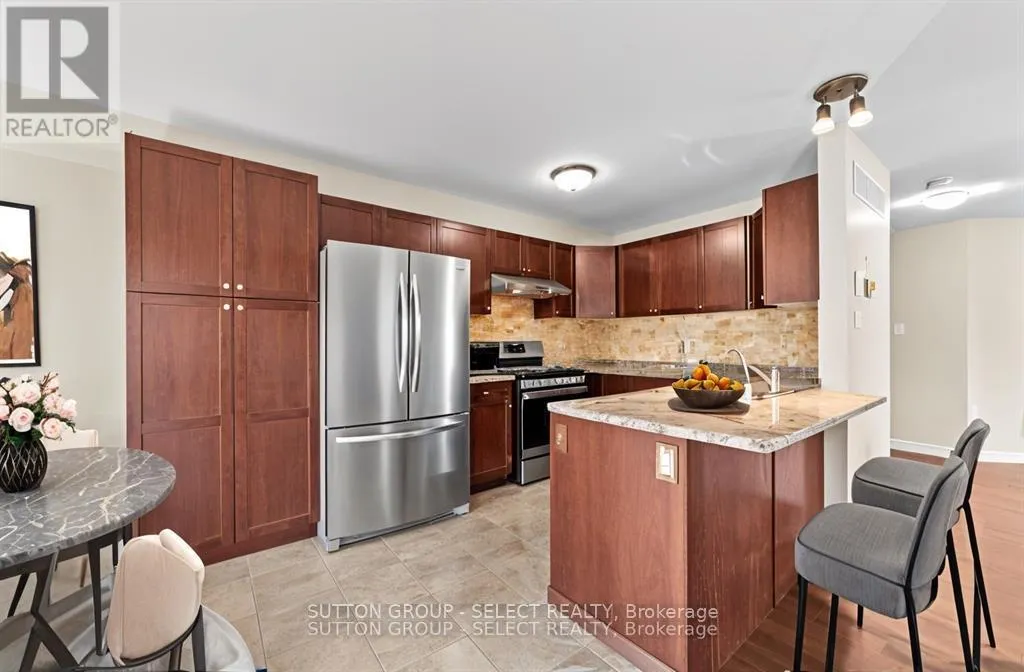 953 SILVERFOX CRESCENT