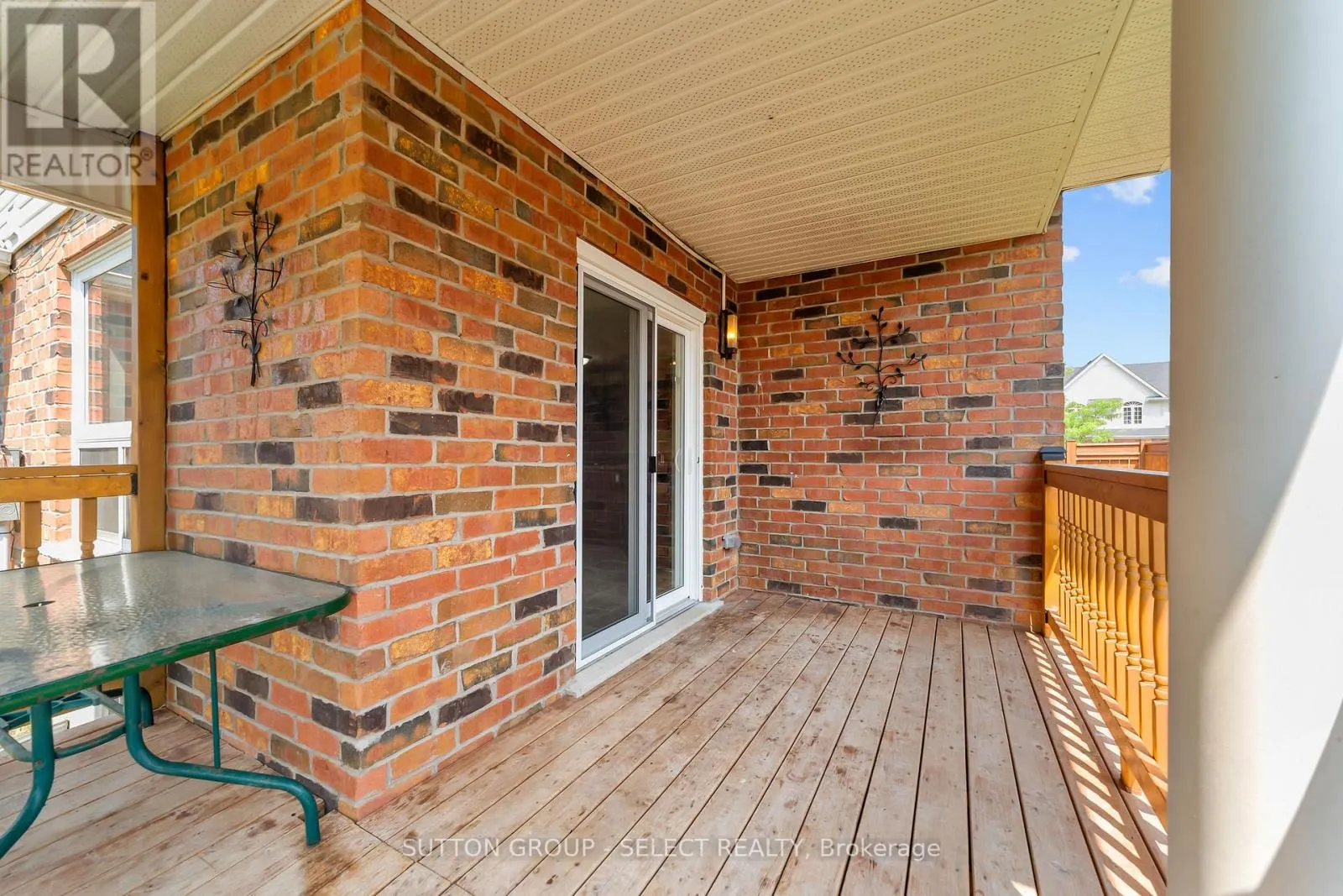 953 SILVERFOX CRESCENT