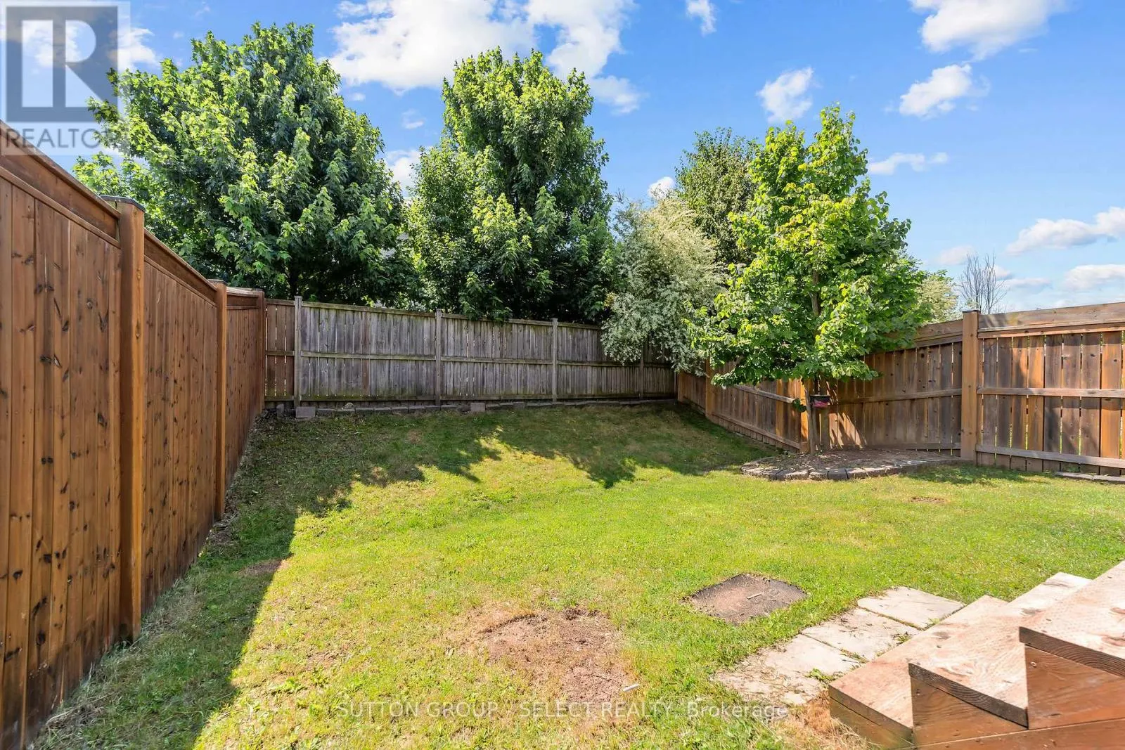 953 SILVERFOX CRESCENT