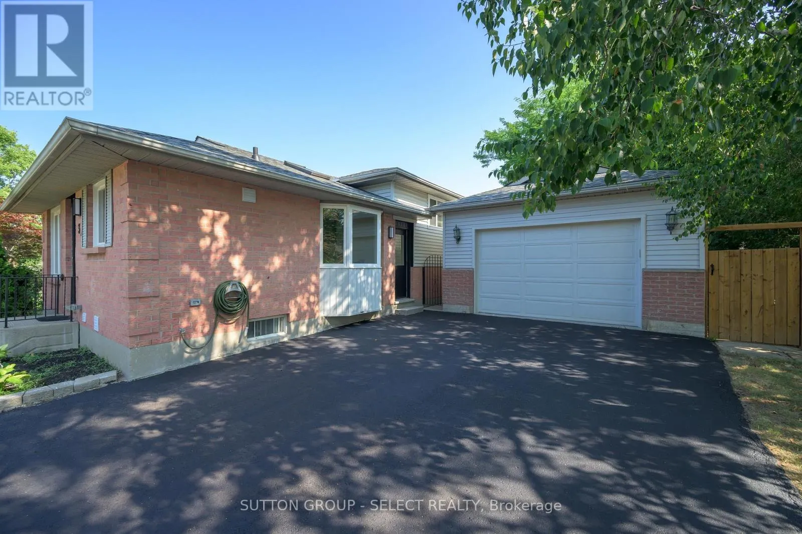 34 RIPLEY ROAD