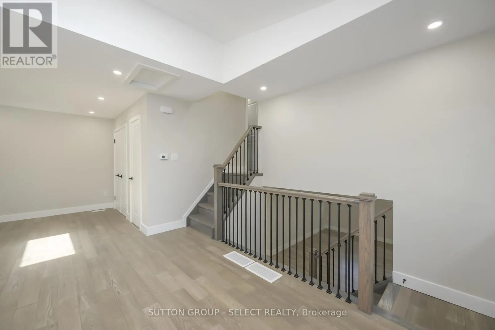 34 RIPLEY ROAD