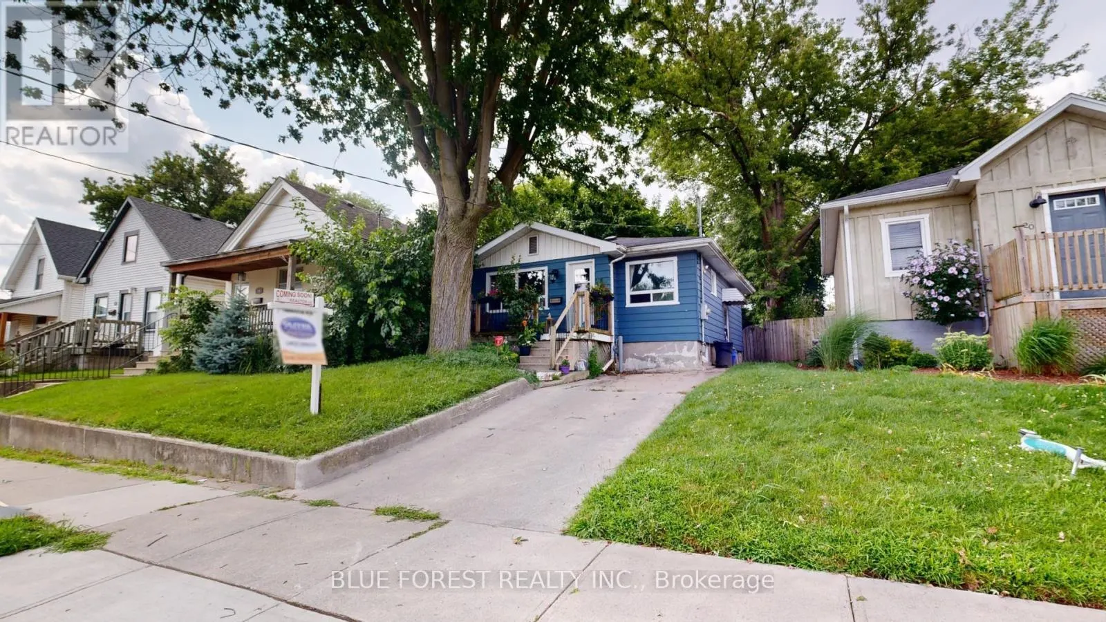 18 CONNAUGHT AVENUE