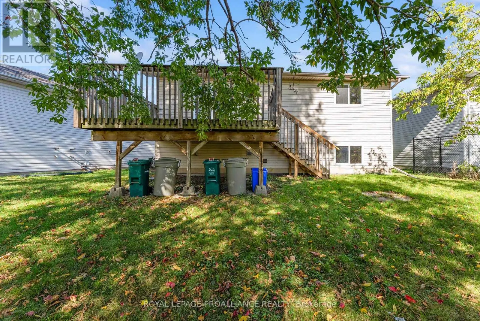 6 LAKE COURT