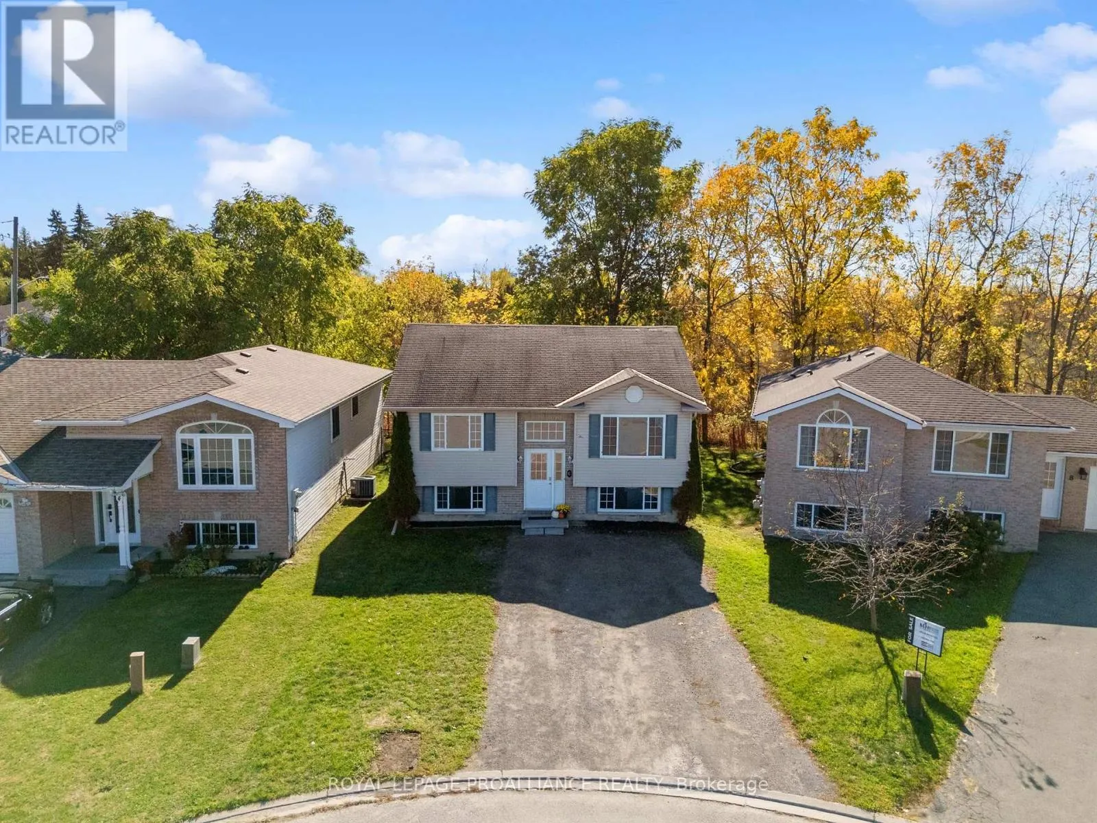 6 LAKE COURT