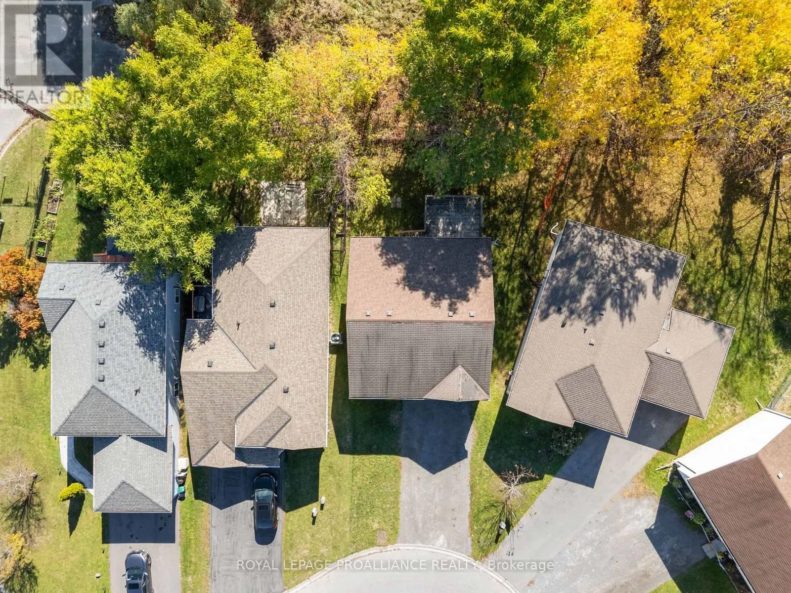 6 LAKE COURT