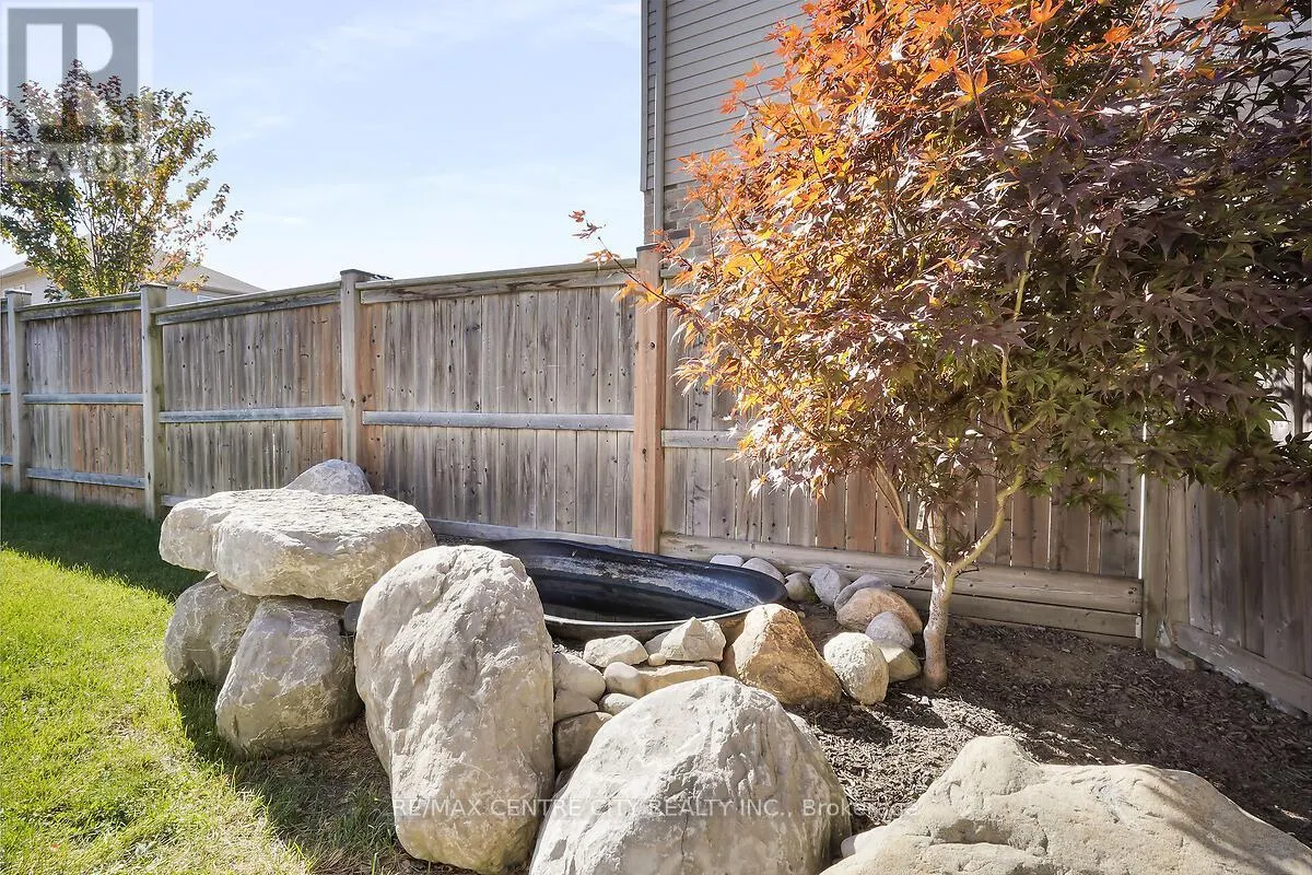 2681 FOXBEND LINK TRAIL N